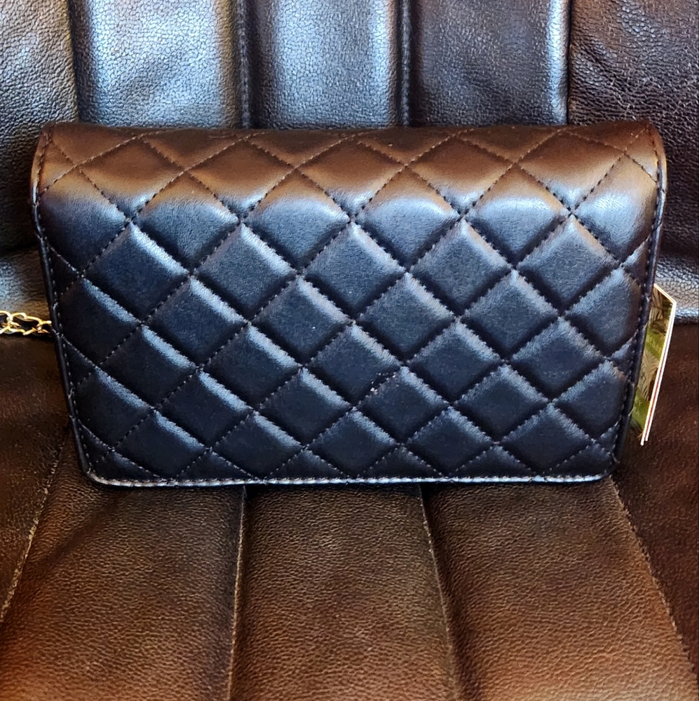 Badgley Mischka Diamond Quilt Crossbody Bag - NWT - Picture 11 of 16